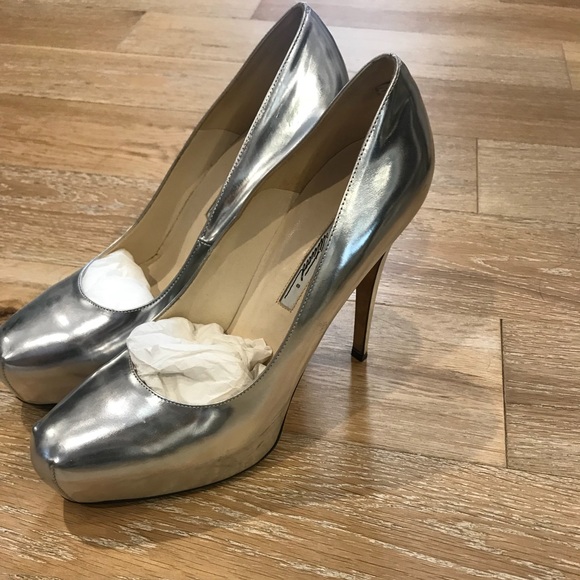 Brian Atwood silver pumps - Picture 2 of 5